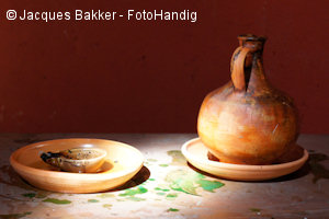 Terra Cotta Schalen met Opvallend Zonlicht - Cambodunum Kempten [Jacques Bakker]